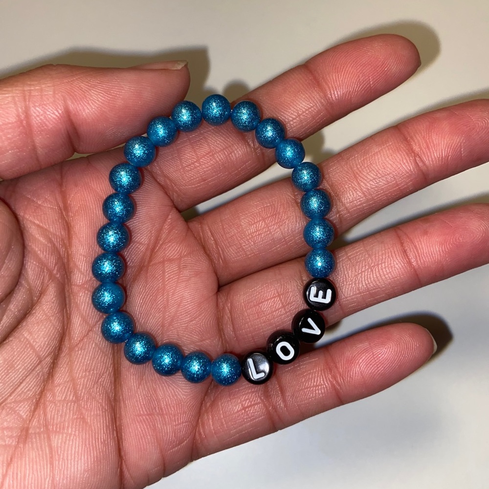 Handmade LOVE Alphabet Glass Bead Bracelet